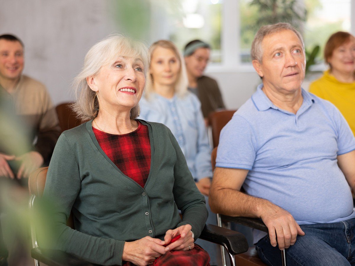 Retirees at an information session